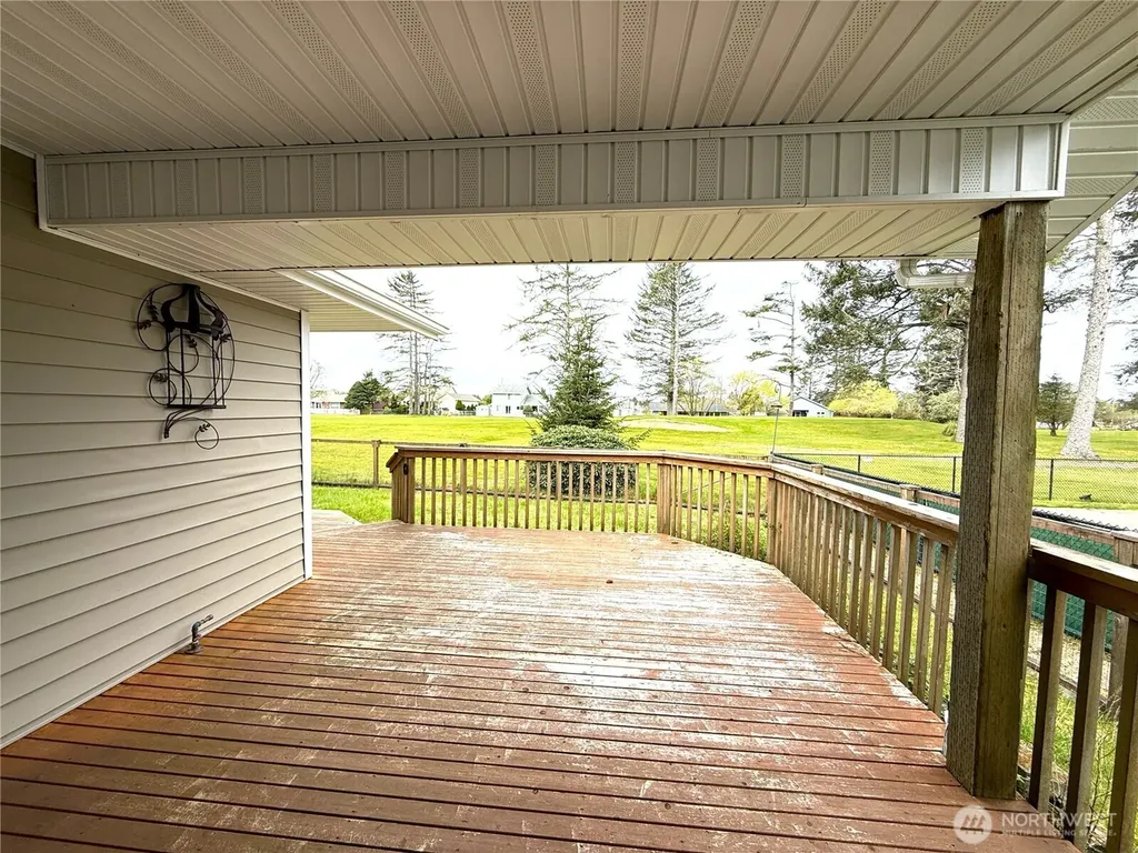 381 Dolphin Avenue NE Ocean Shores WA 98569