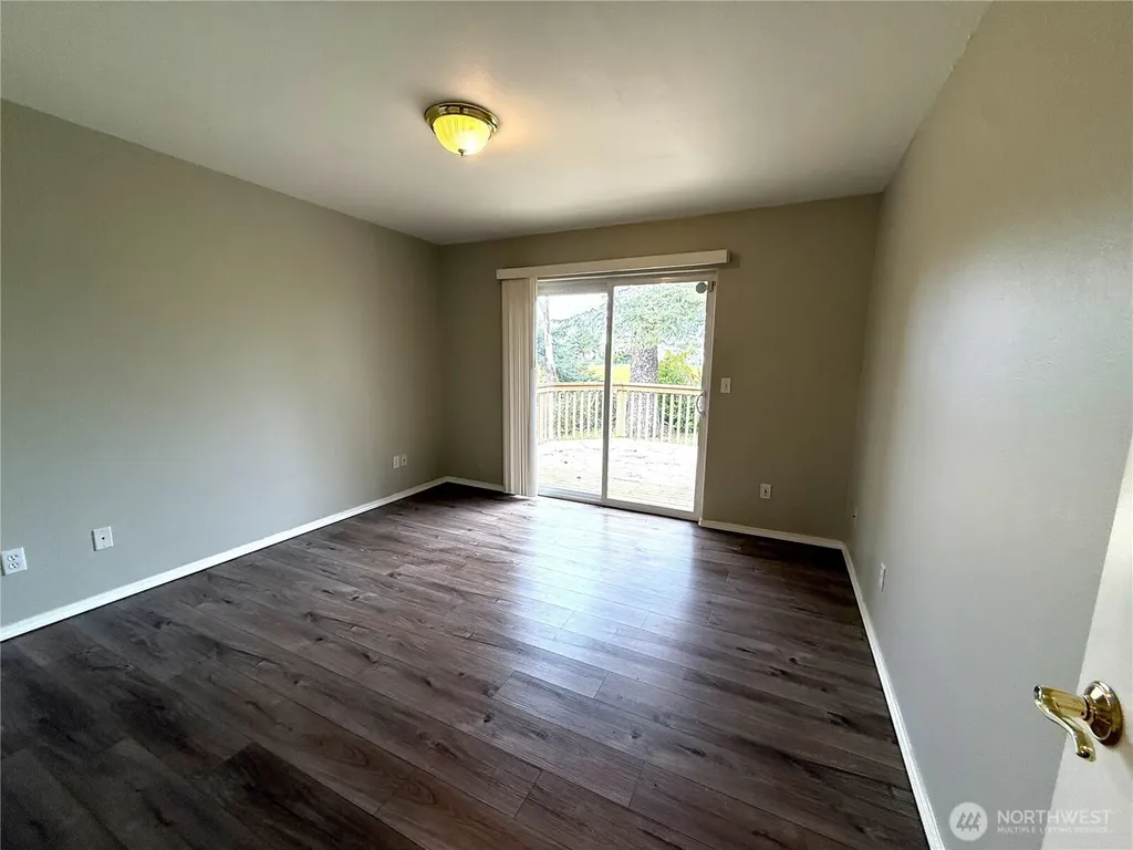 381 Dolphin Avenue NE Ocean Shores WA 98569