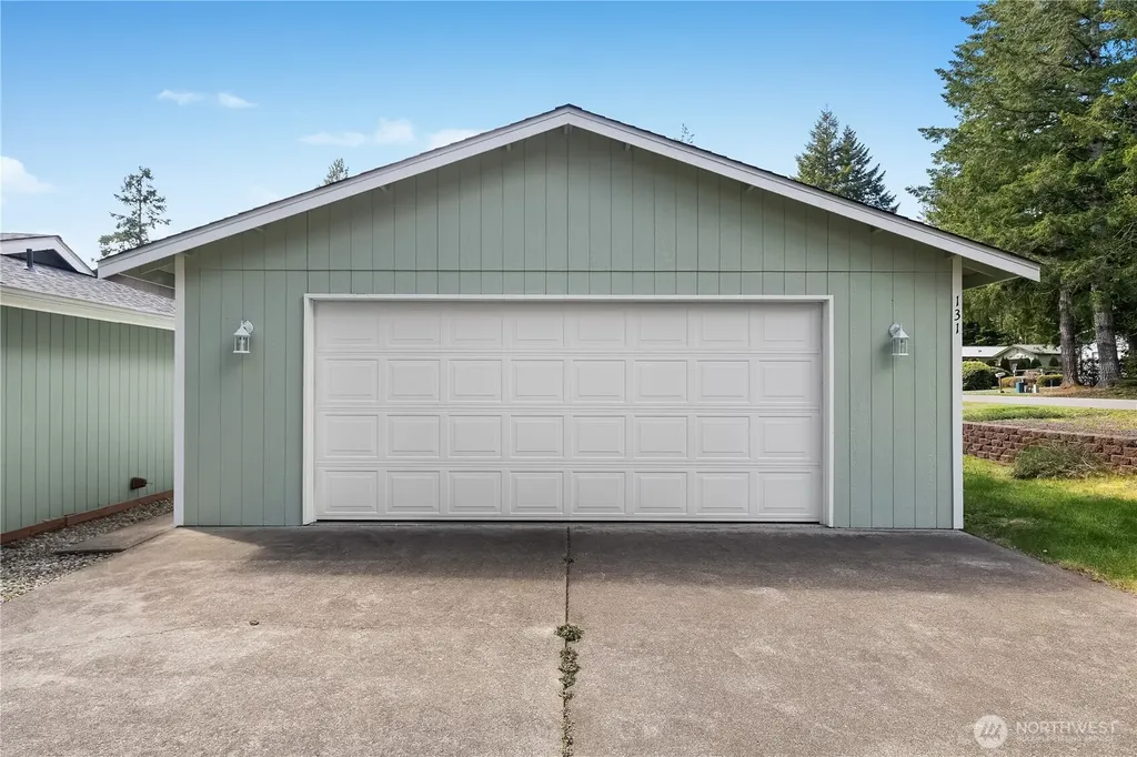 131 N Fairway Drive W Hoodsport WA 98548