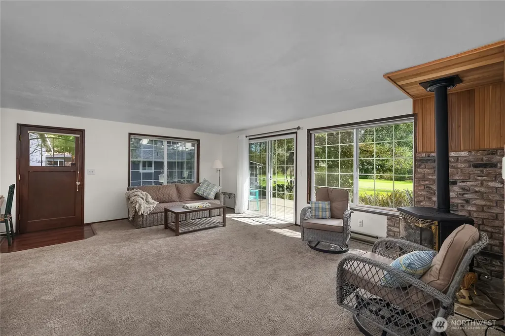 131 N Fairway Drive W Hoodsport WA 98548