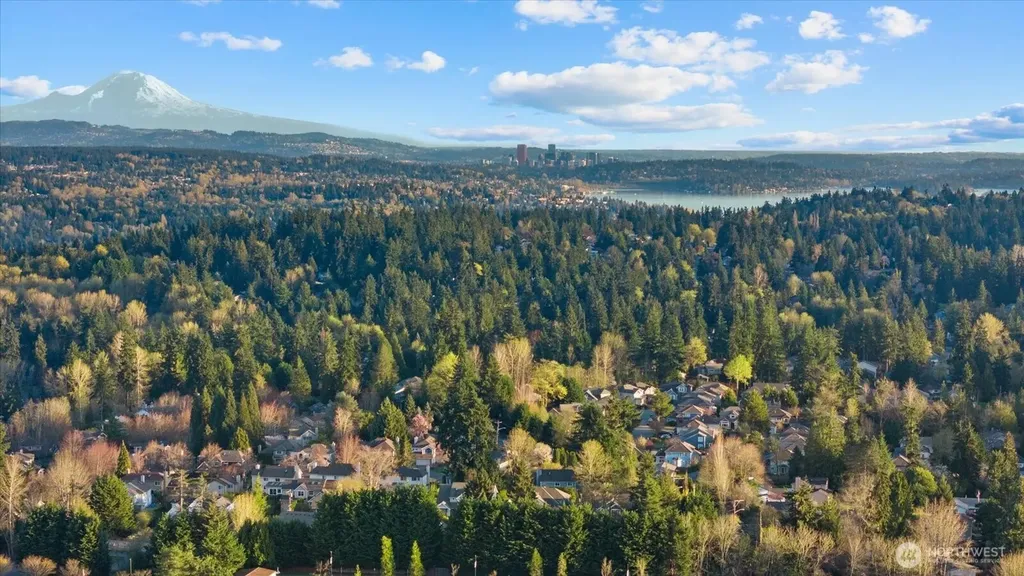 8907 NE 152nd Place Bothell WA 98011