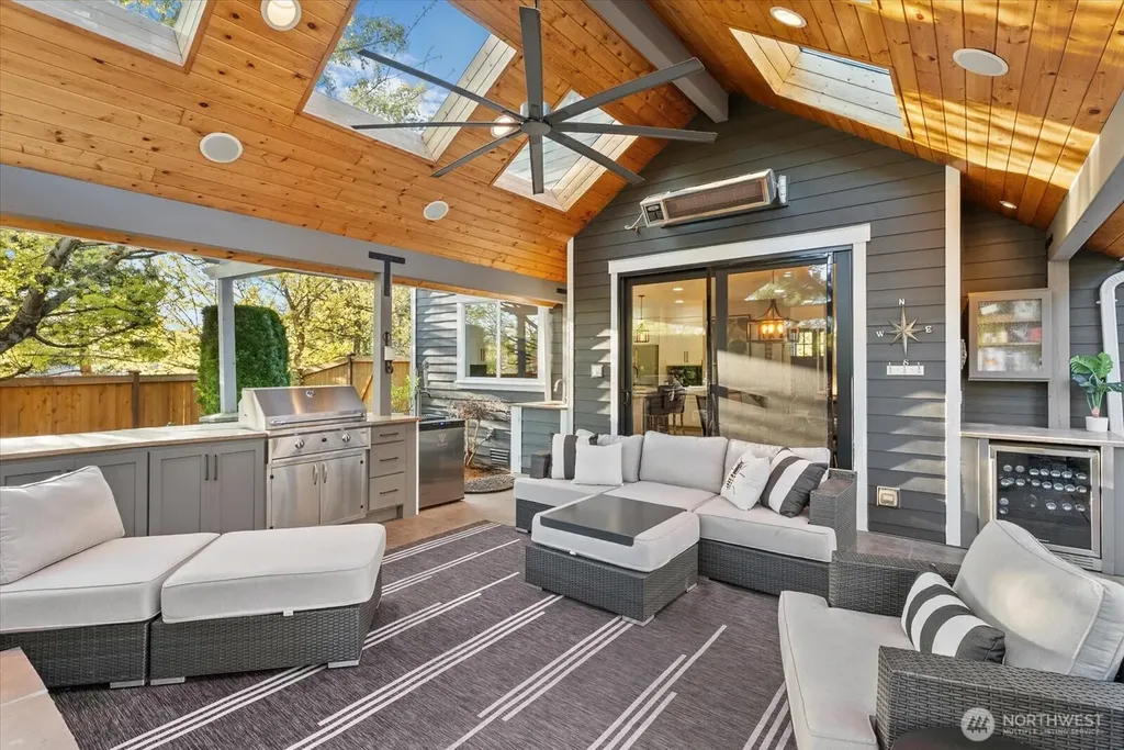 8907 NE 152nd Place Bothell WA 98011