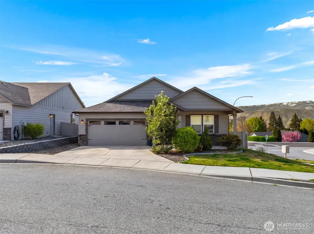 813 Madeleine Court East Wenatchee WA 98802