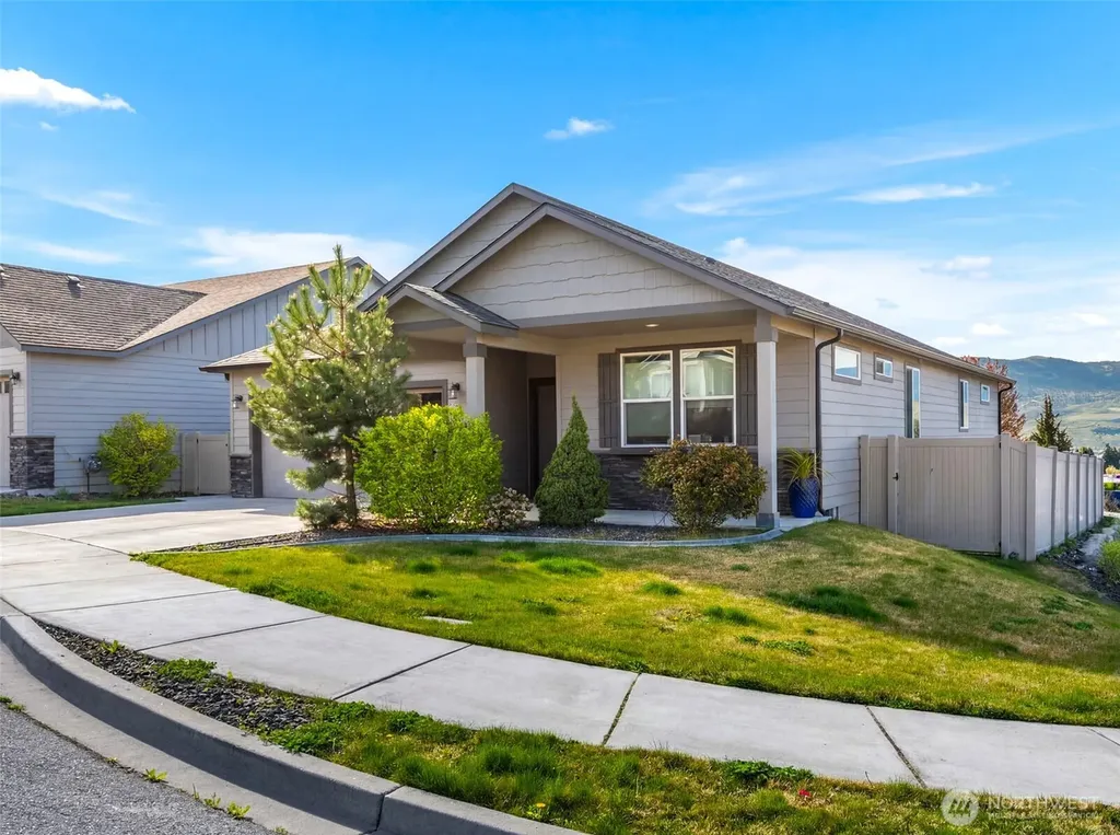 813 Madeleine Court East Wenatchee WA 98802