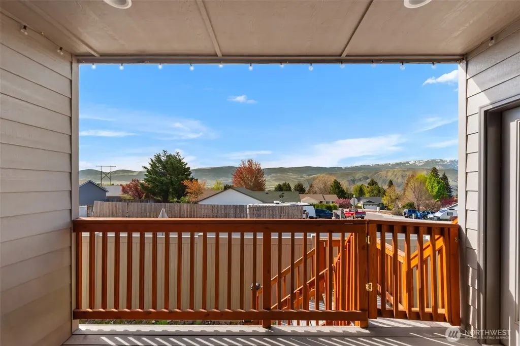 813 Madeleine Court East Wenatchee WA 98802