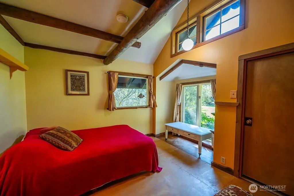 4160 Mud Bay Road Lopez Island WA 98261