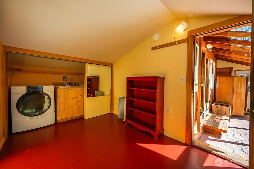 4160 Mud Bay Road Lopez Island WA 98261