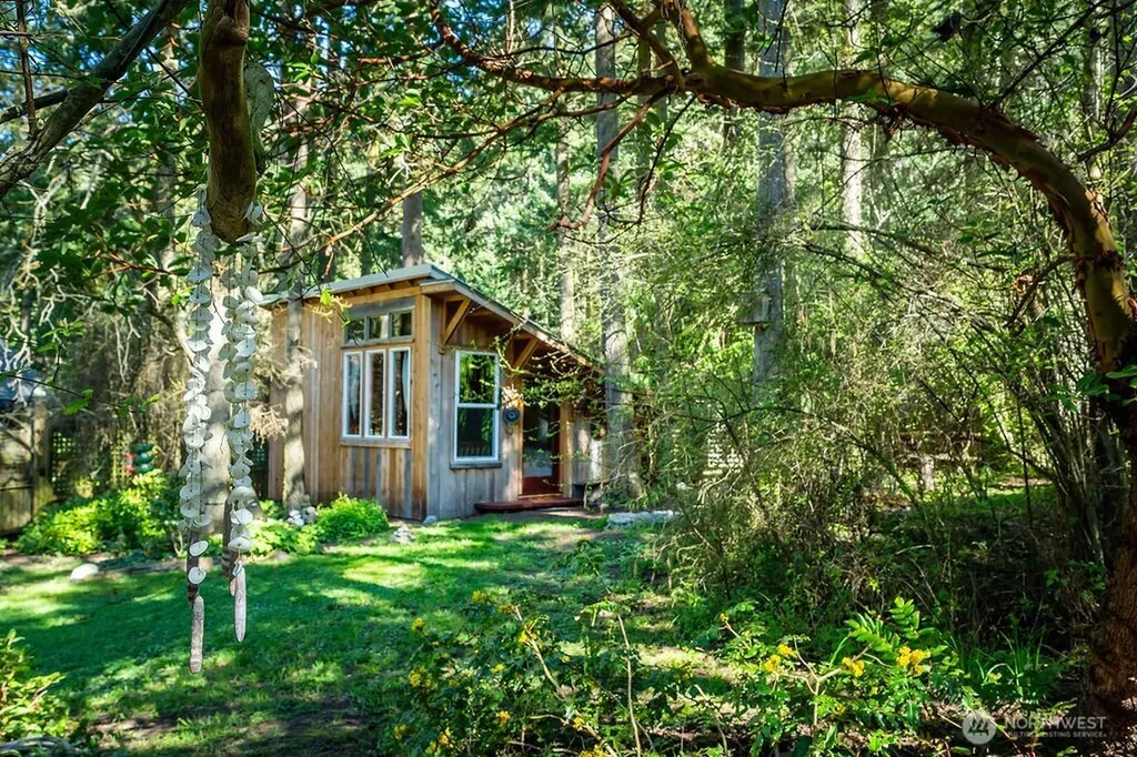 4160 Mud Bay Road Lopez Island WA 98261