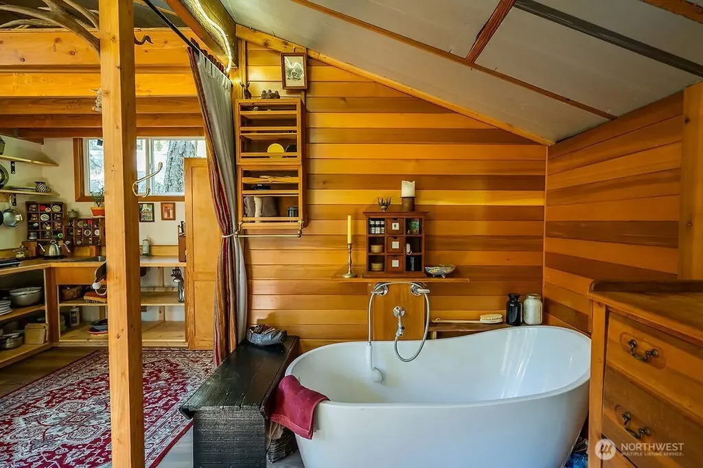 4160 Mud Bay Road Lopez Island WA 98261