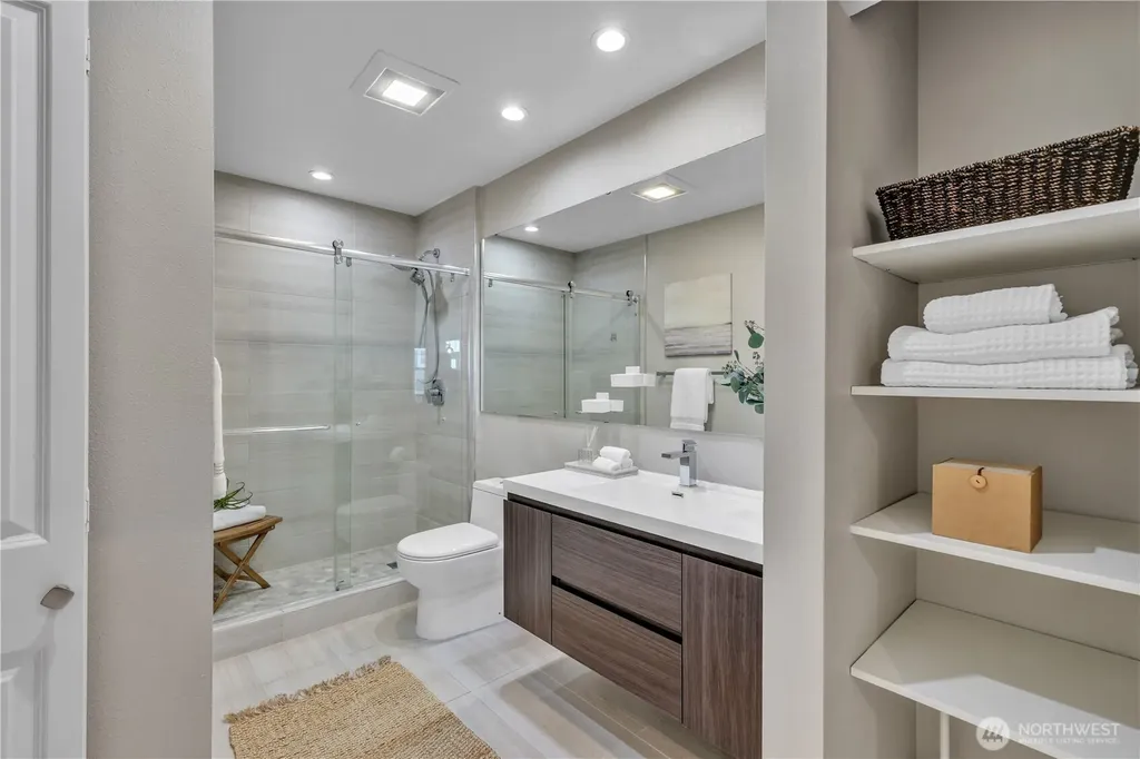 530 4th Avenue W Seattle WA 98119