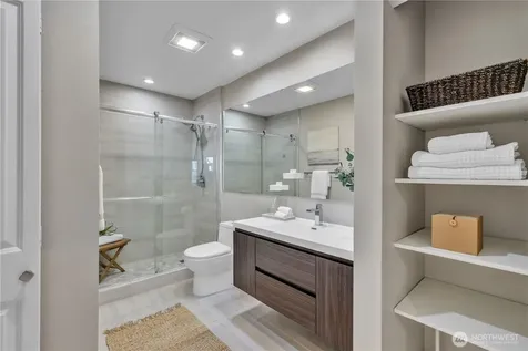 530 4th Avenue W Seattle WA 98119