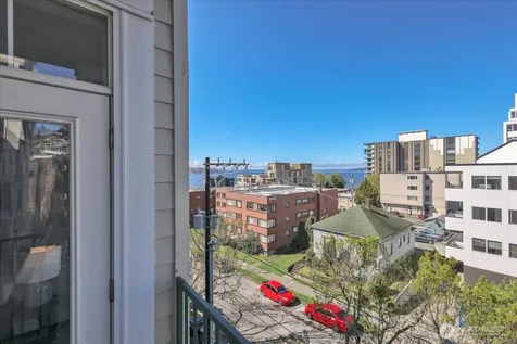 530 4th Avenue W Seattle WA 98119