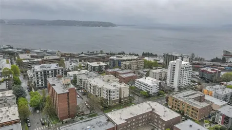 530 4th Avenue W Seattle WA 98119