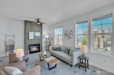 530 4th Avenue W Seattle WA 98119