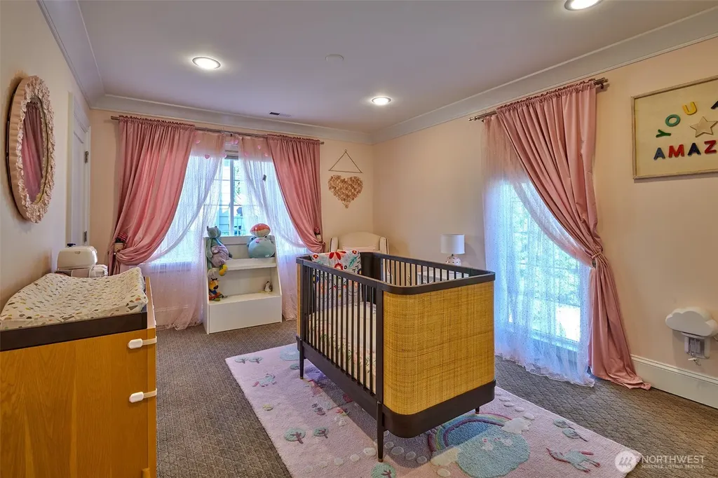 2736 34th Avenue S Seattle WA 98144