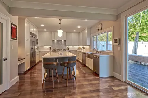 2736 34th Avenue S Seattle WA 98144