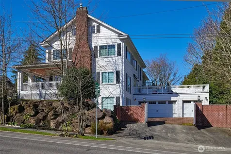 2736 34th Avenue S Seattle WA 98144