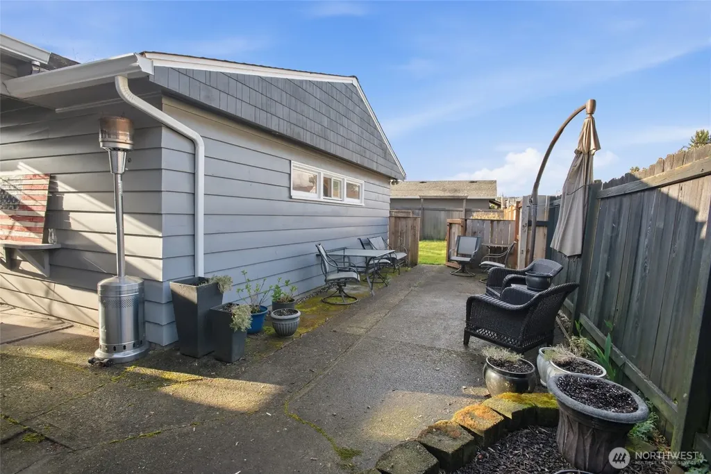 2748 Field Street Longview WA 98632
