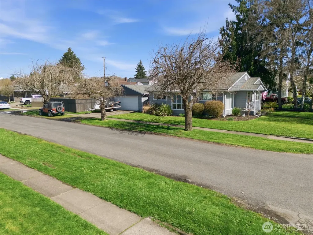 2748 Field Street Longview WA 98632
