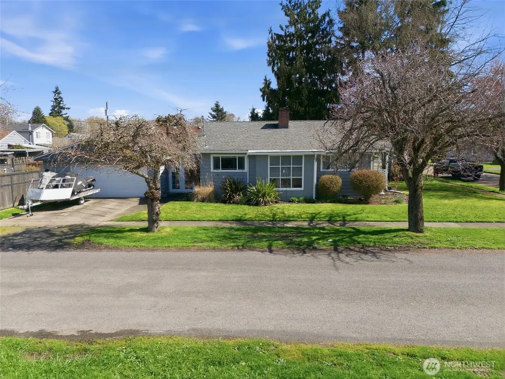 2748 Field Street Longview WA 98632