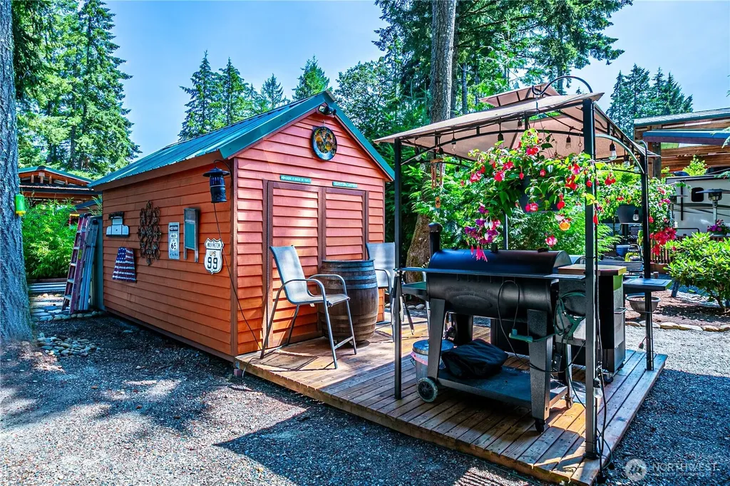 1546 Reservtion Road SE Olympia WA 98513