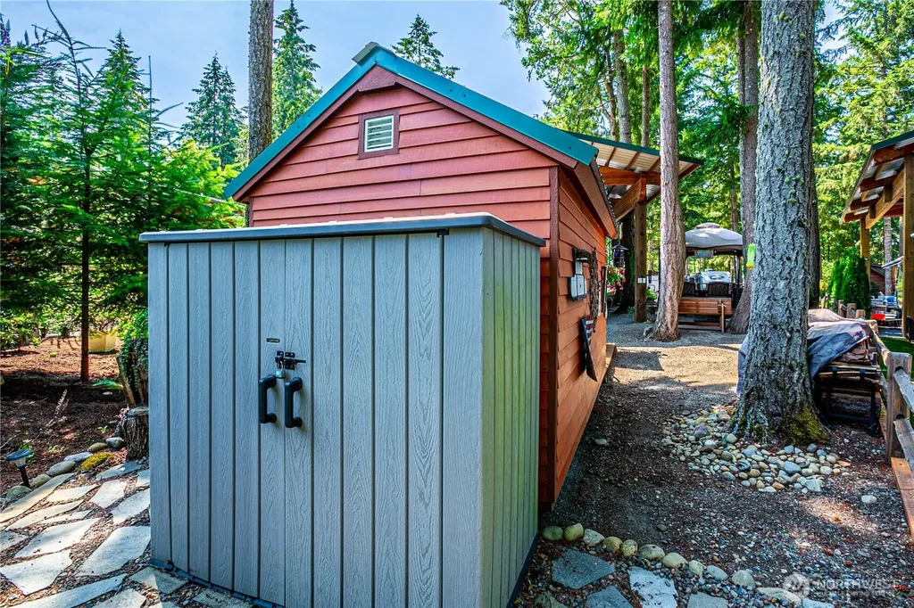 1546 Reservtion Road SE Olympia WA 98513