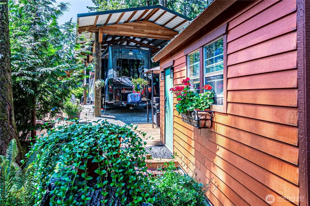1546 Reservtion Road SE Olympia WA 98513