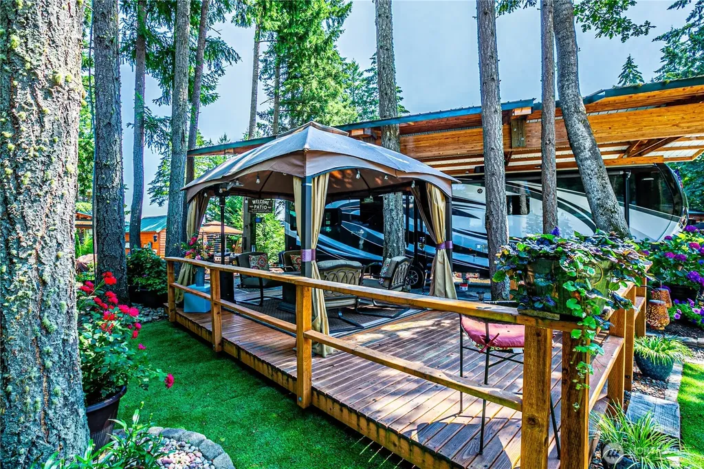 1546 Reservtion Road SE Olympia WA 98513