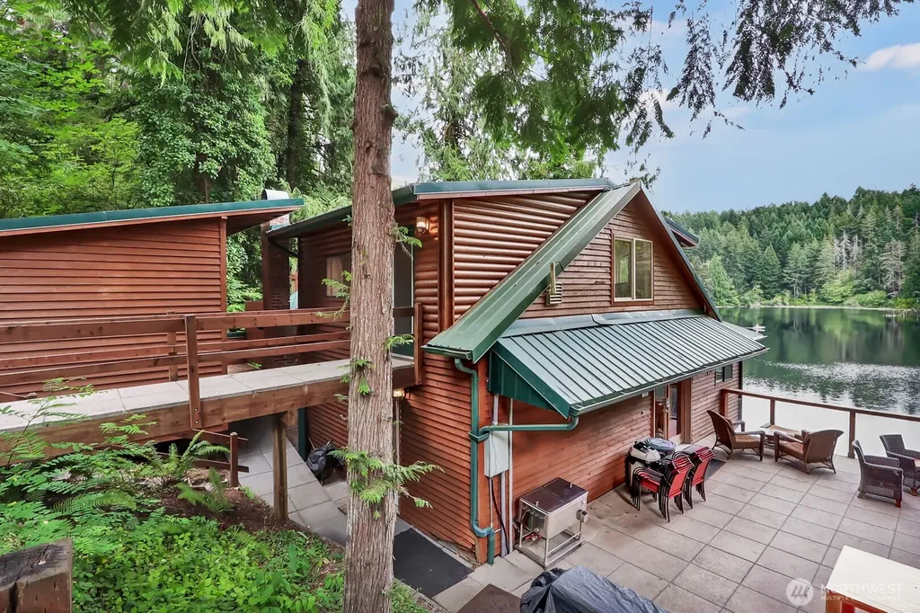 1546 Reservtion Road SE Olympia WA 98513