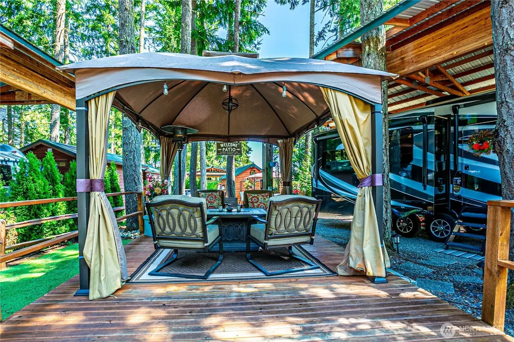 1546 Reservtion Road SE Olympia WA 98513