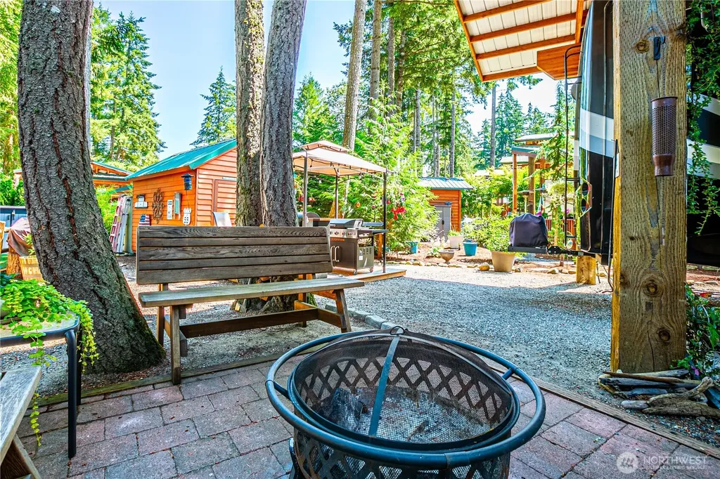 1546 Reservtion Road SE Olympia WA 98513