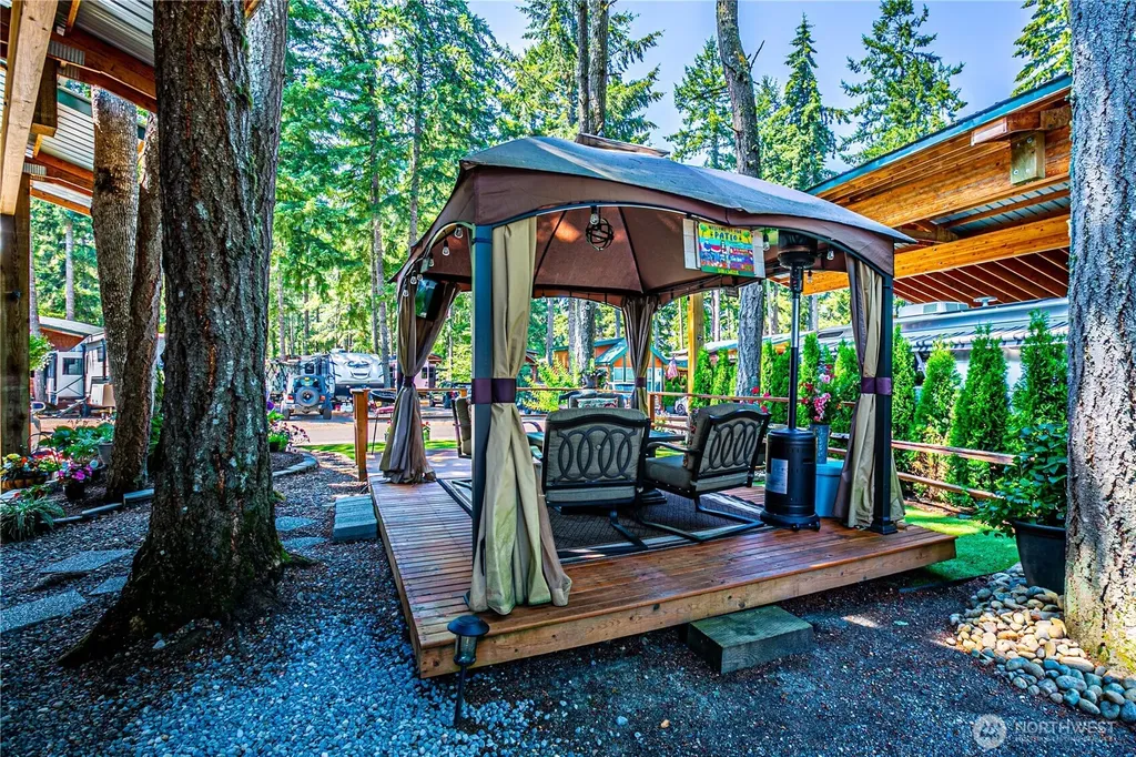 1546 Reservtion Road SE Olympia WA 98513