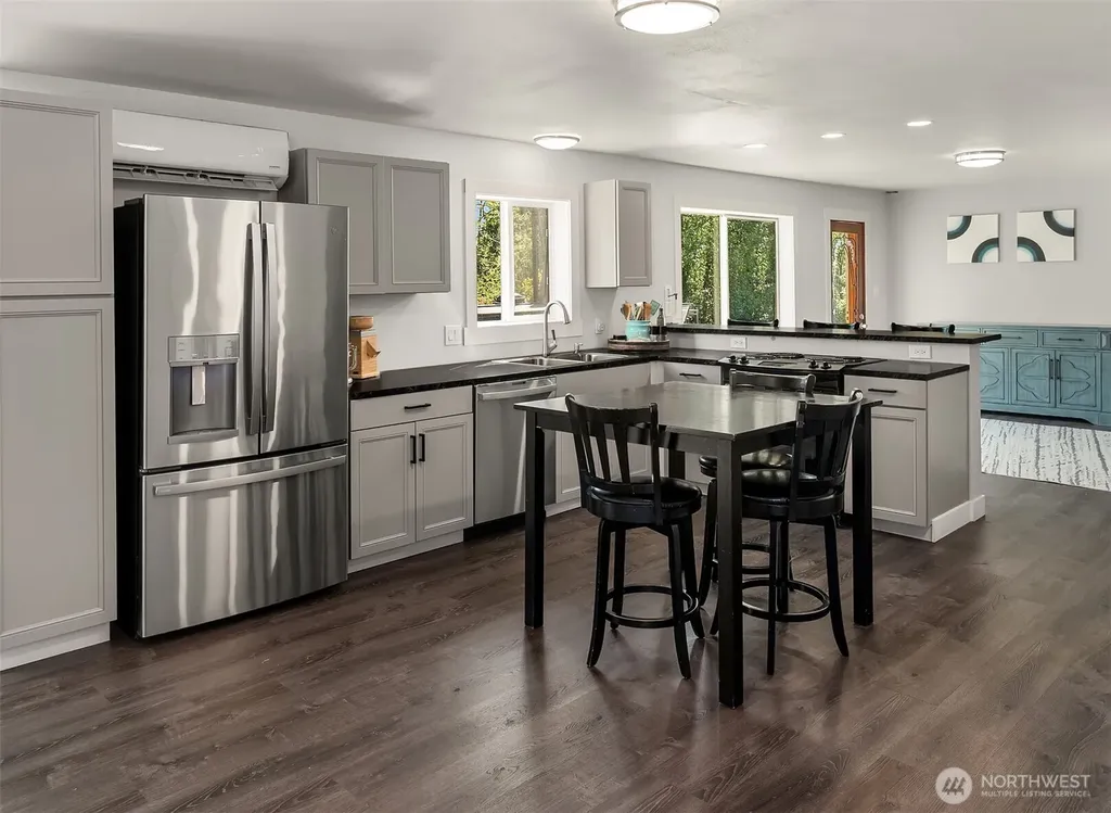 12504 SW 232nd Street Vashon WA 98070