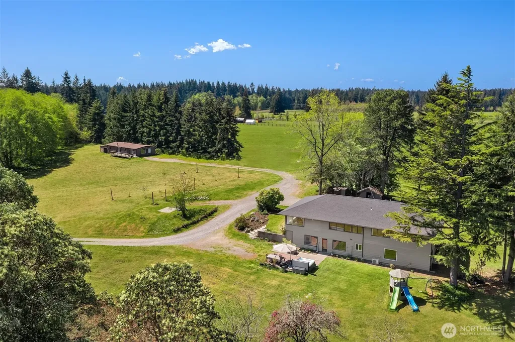 12504 SW 232nd Street Vashon WA 98070