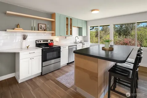 12504 SW 232nd Street Vashon WA 98070