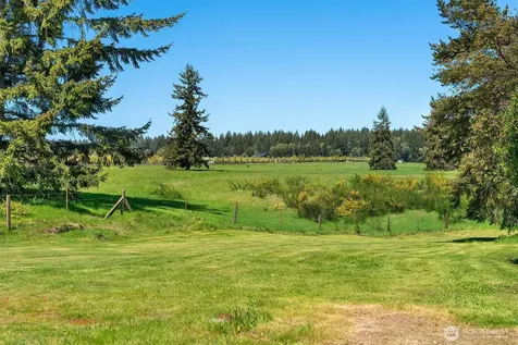 12504 SW 232nd Street Vashon WA 98070