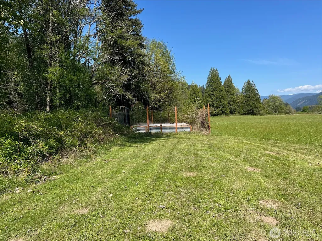 11377 Us Highway 12 Randle WA 98377