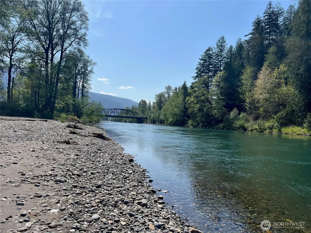 11377 Us Highway 12 Randle WA 98377