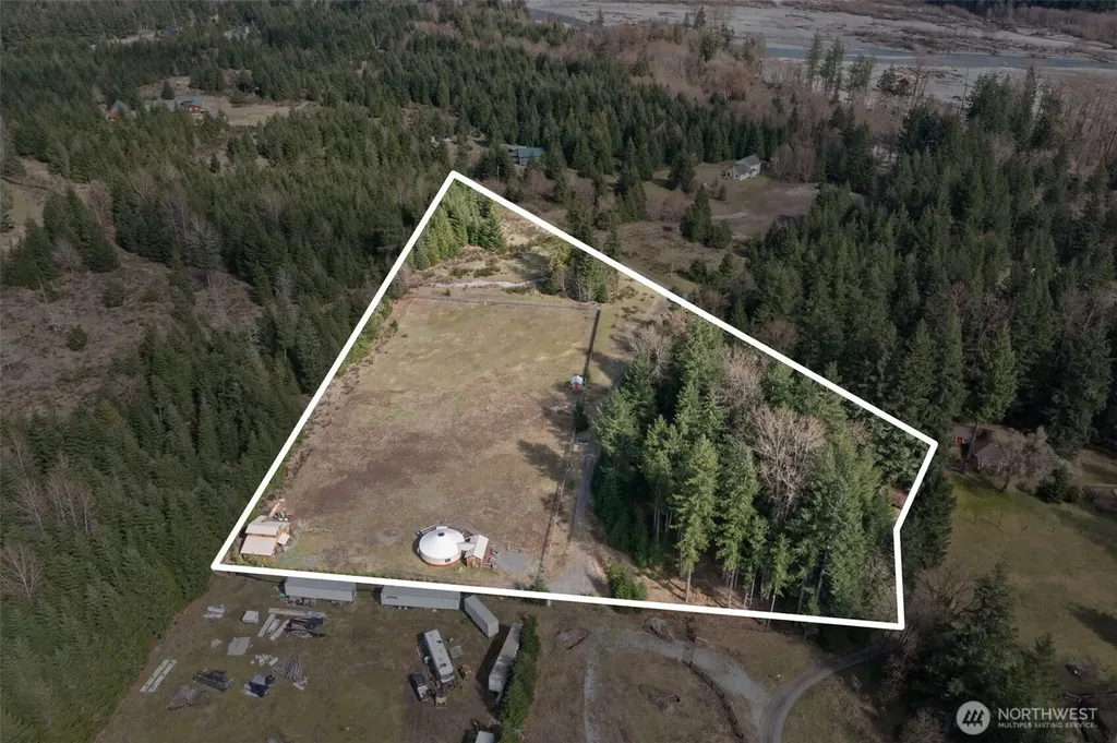216 Eagle Peak Drive Packwood WA 98361