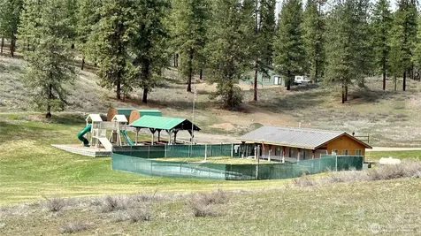 98 Larkspur Drive Winthrop WA 98862