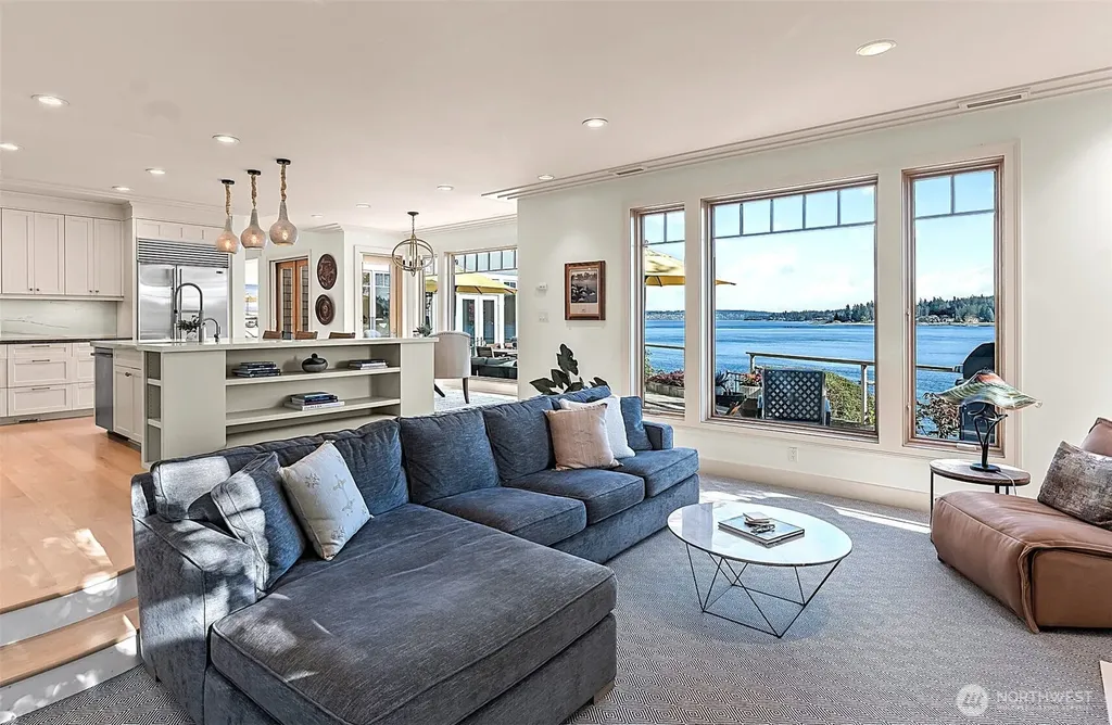 7502 Ford Drive NW Gig Harbor WA 98335