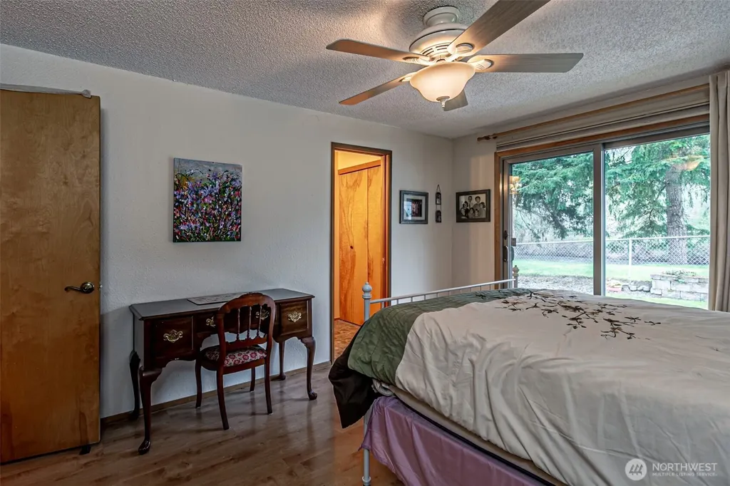 1808 Riverview Drive NE Auburn WA 98002