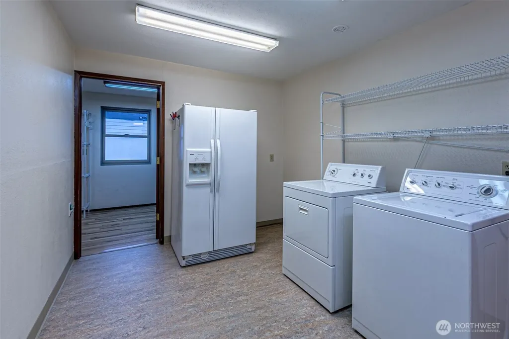 1808 Riverview Drive NE Auburn WA 98002