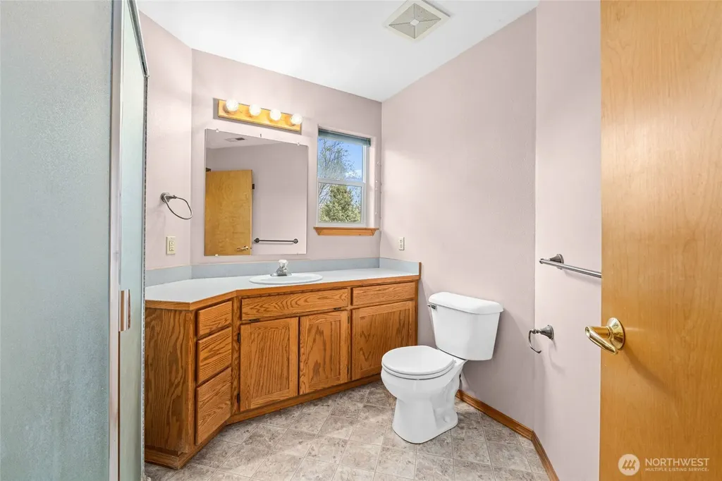 11 Echo Cove Road Kettle Falls WA 99141