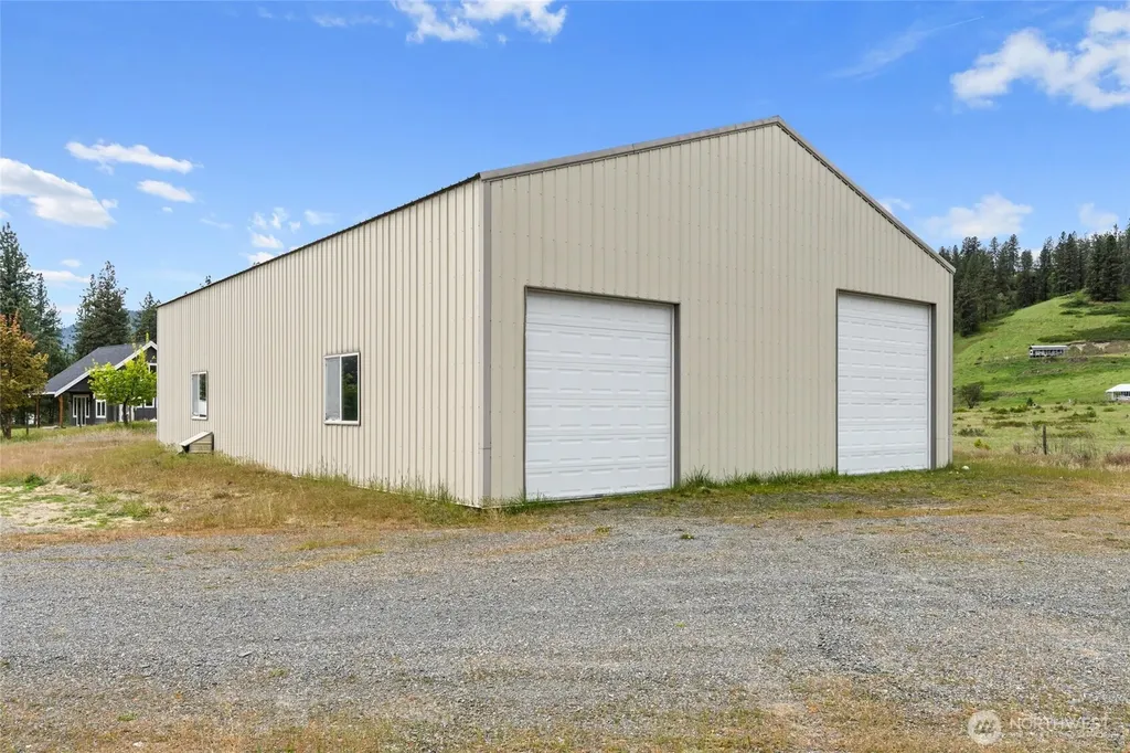 11 Echo Cove Road Kettle Falls WA 99141