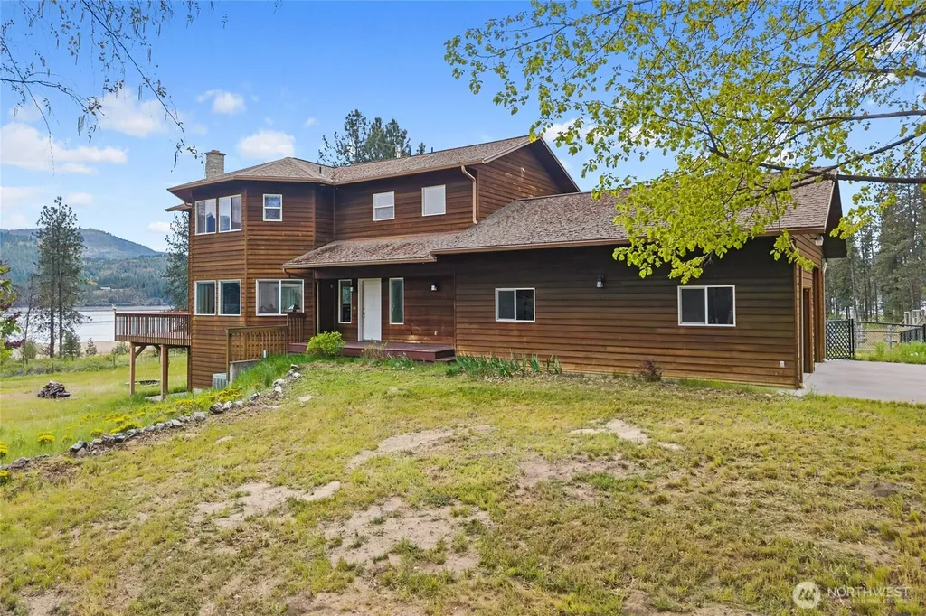 11 Echo Cove Road Kettle Falls WA 99141