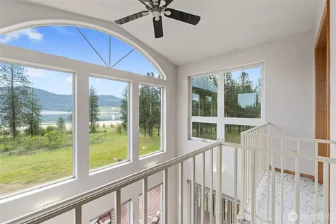 11 Echo Cove Road Kettle Falls WA 99141