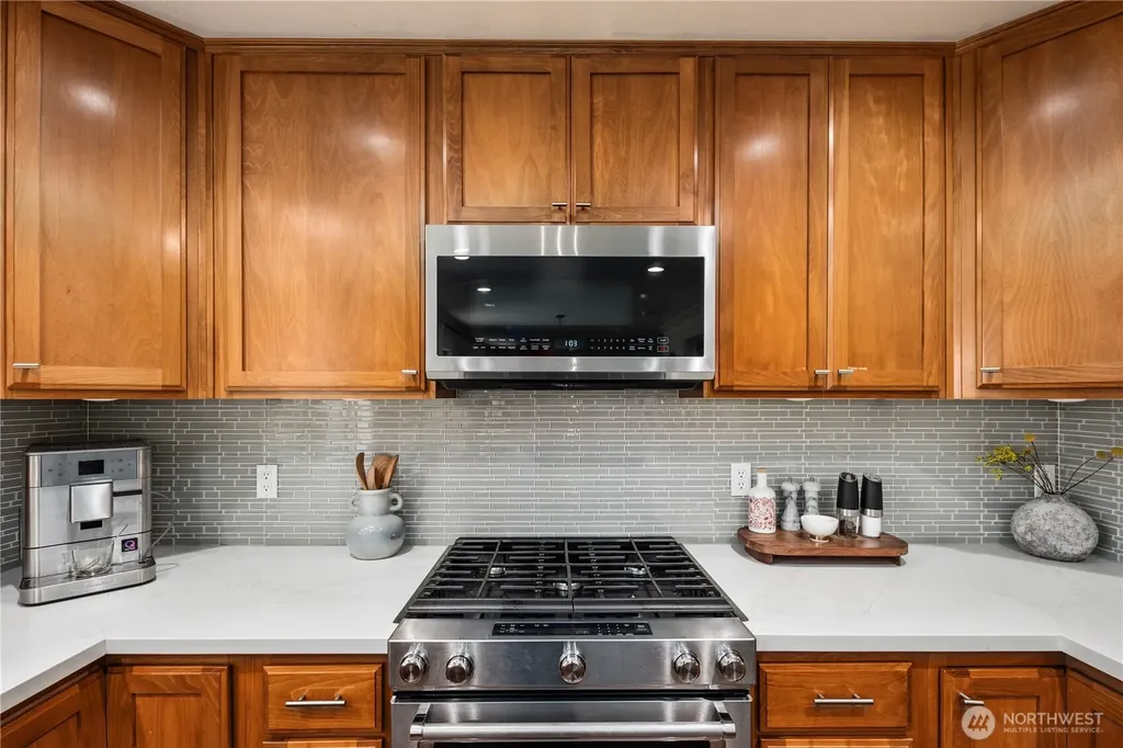 1003 Shelton Ave NE Renton WA 98056