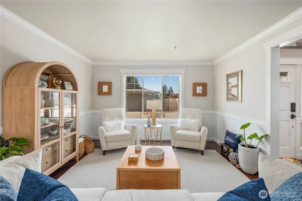 1003 Shelton Ave NE Renton WA 98056