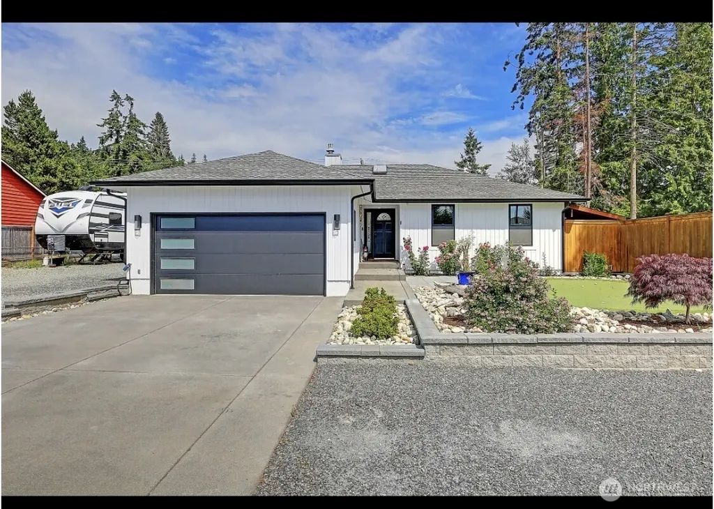749 Commodore Lane Camano Island WA 98282